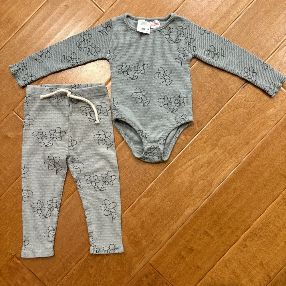 Two piece ZARA baby set onesie and pants 12-18 months